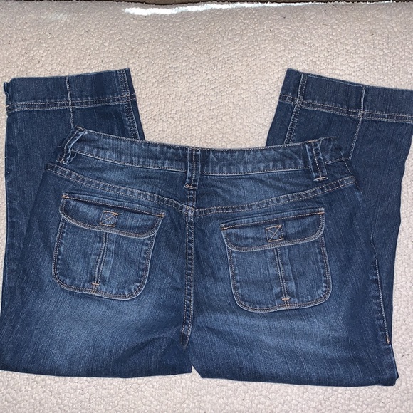 Chico’s Platinum Denim Capris — Chico’s Size 1 (M/8) — Ultimate Fit - Picture 3 of 7